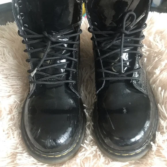 Dr Martens Delaney Sz 3 Black Patent - Picture 2 of 9
